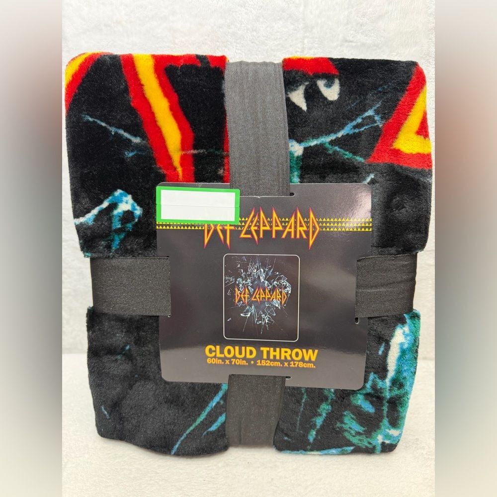 Def Leppard Cloud Throw Blanket 60x70 New With Tags Soft Plush